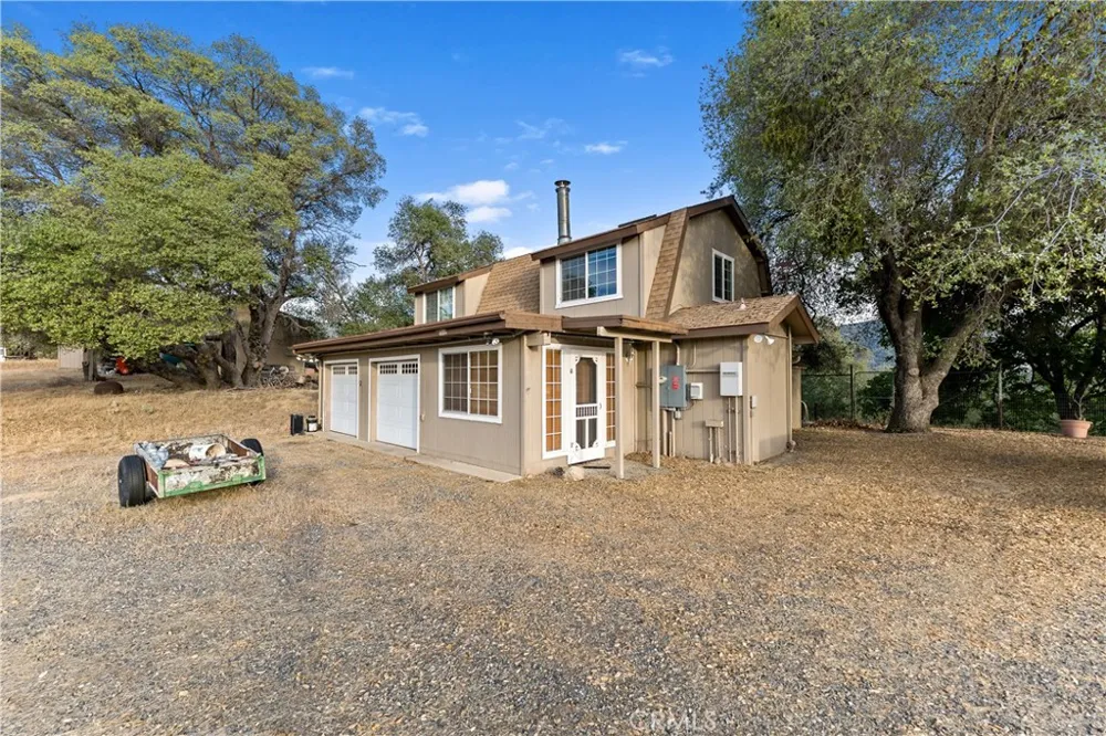 2160 State Highway 49 S Mariposa, CA 95338