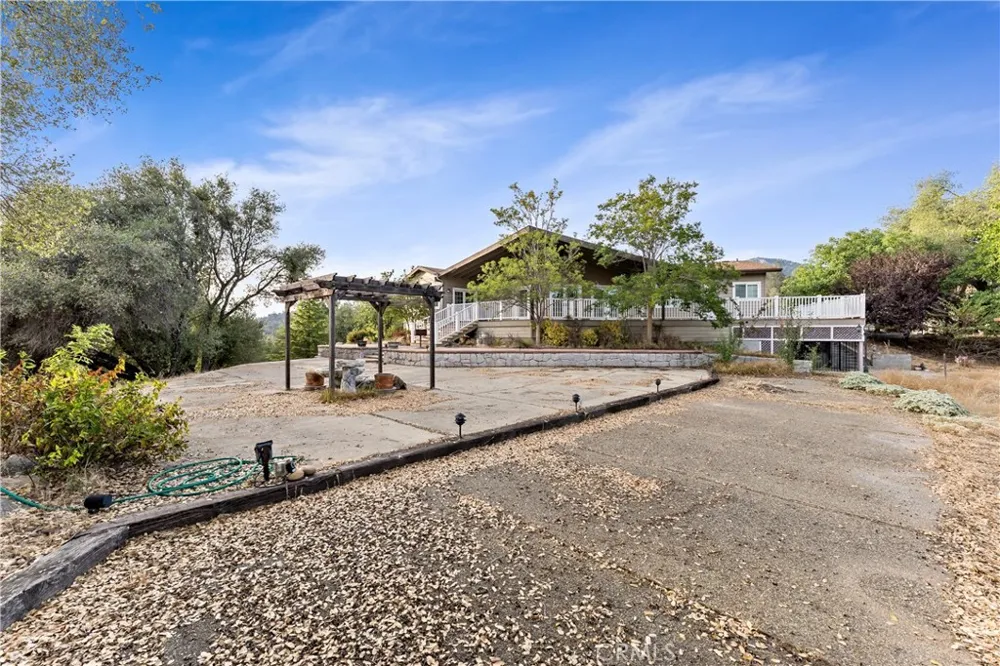 2160 State Highway 49 S Mariposa, CA 95338