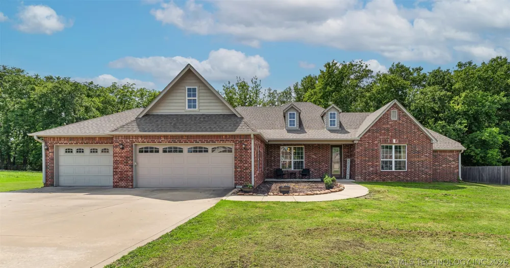 18912 Spring Creek Lane Claremore, OK 74017