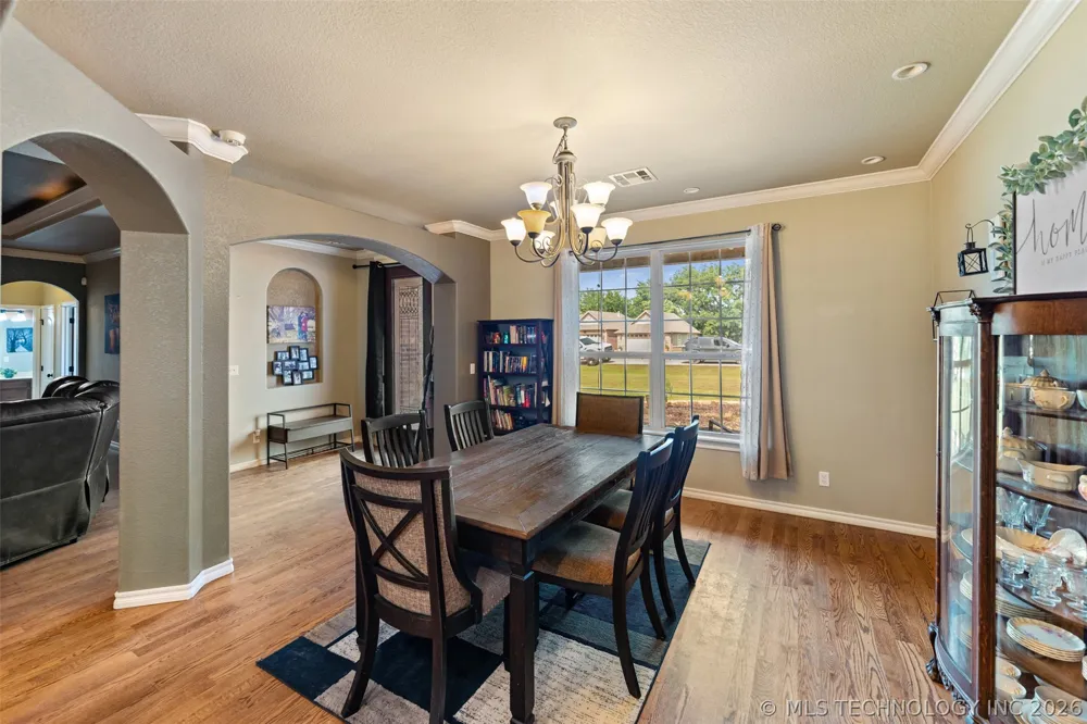 18912 Spring Creek Lane Claremore, OK 74017