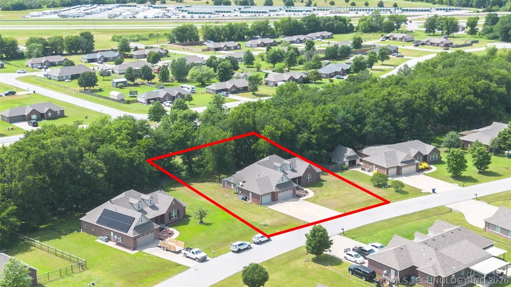 18912 Spring Creek Lane Claremore, OK 74017