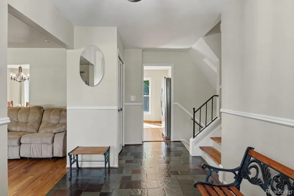 20961 Concord Street Southfield City, MI 48076