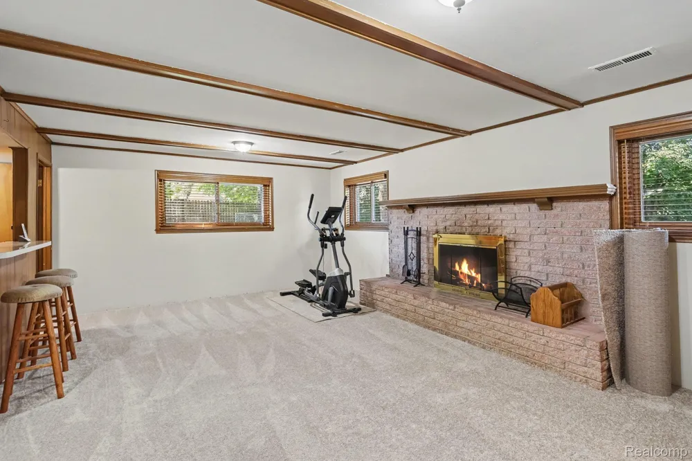 20961 Concord Street Southfield City, MI 48076
