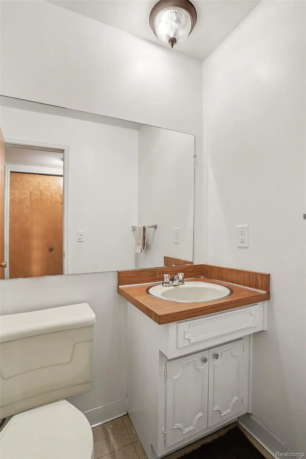 20961 Concord Street Southfield City, MI 48076