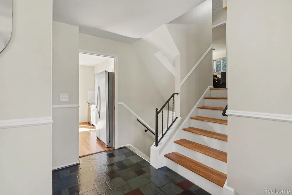 20961 Concord Street Southfield City, MI 48076