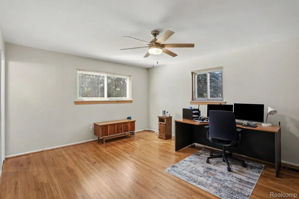 20961 Concord Street Southfield City, MI 48076