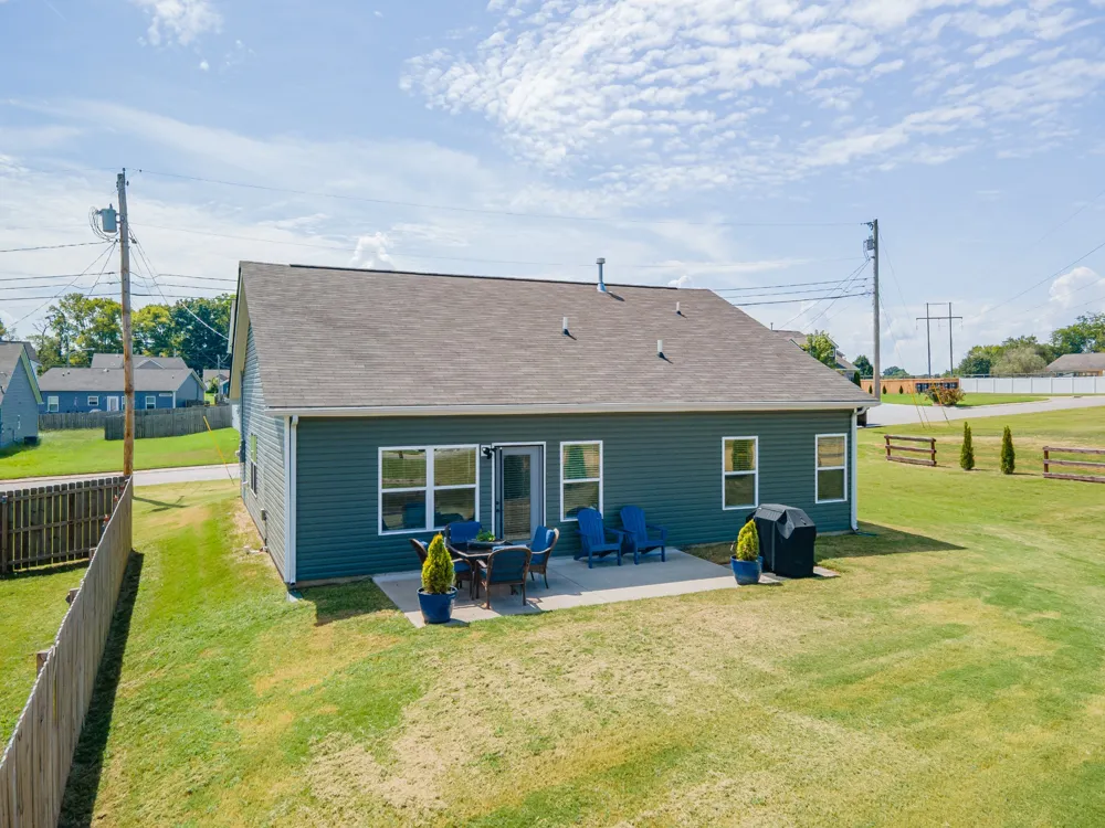 2205 Zeva Cir Columbia, TN 38401