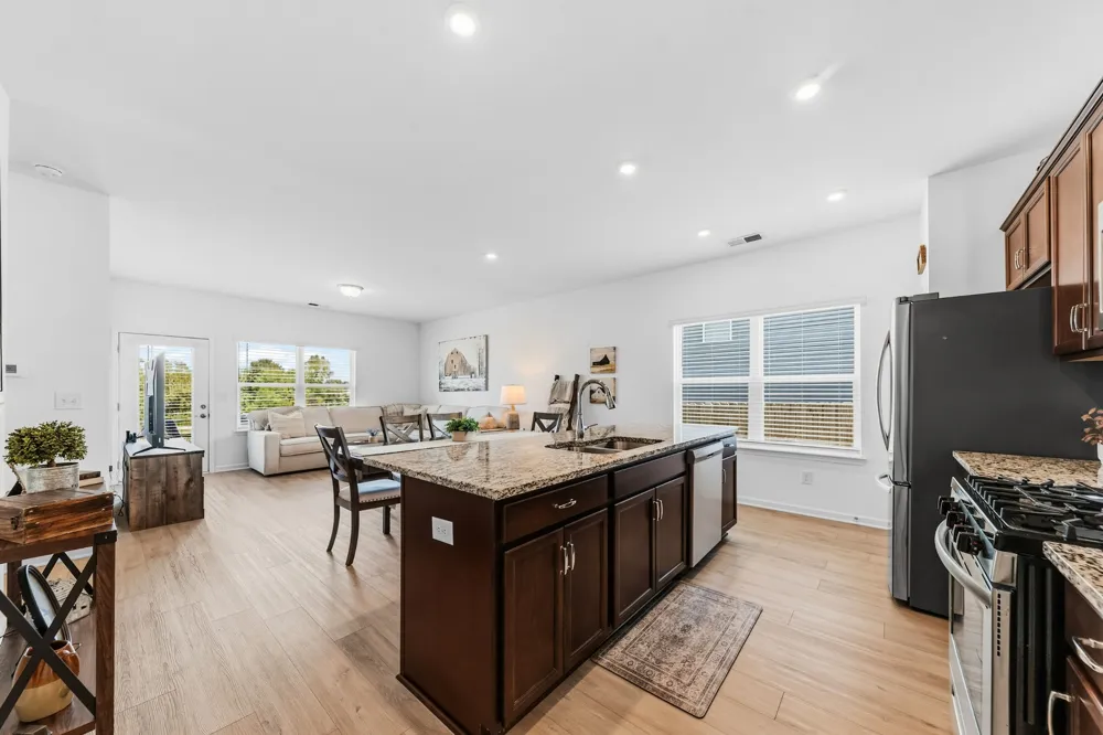 2205 Zeva Cir Columbia, TN 38401