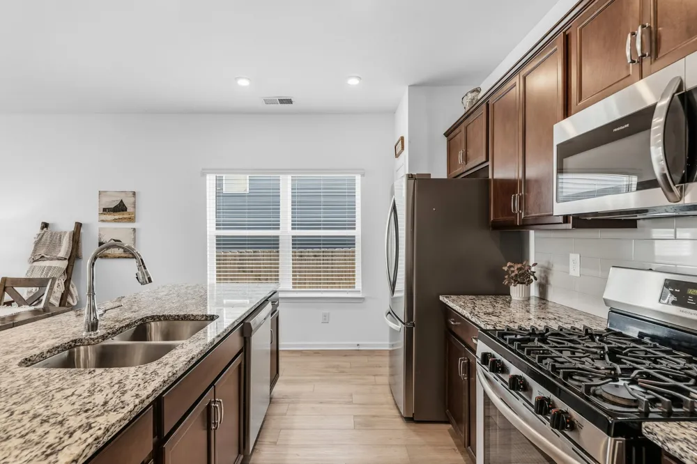 2205 Zeva Cir Columbia, TN 38401