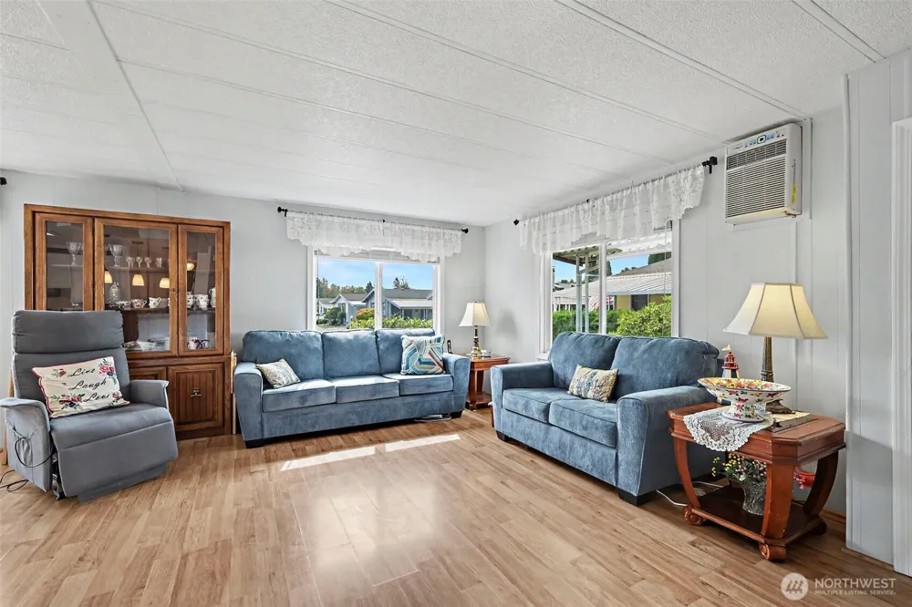 11436 SE 208th Street #131 Kent, WA 98031