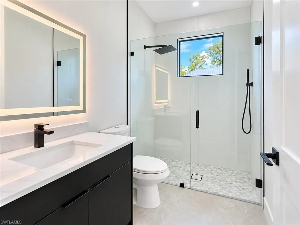 3206 10th Avenue NE Naples, FL 34120