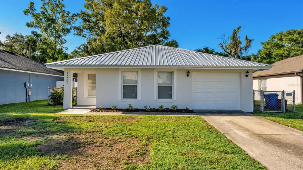 1207 NE 6TH STREET Mulberry, FL 33860