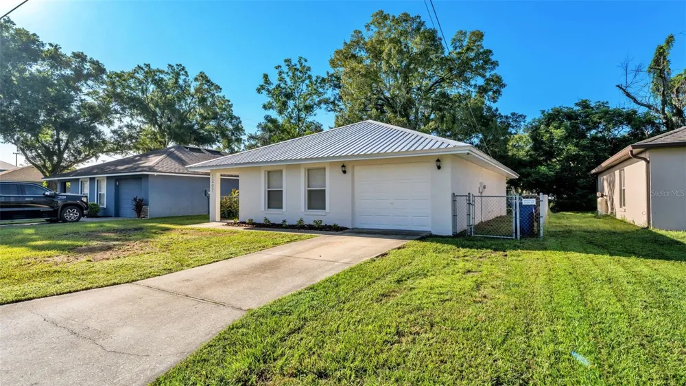 1207 NE 6TH STREET Mulberry, FL 33860