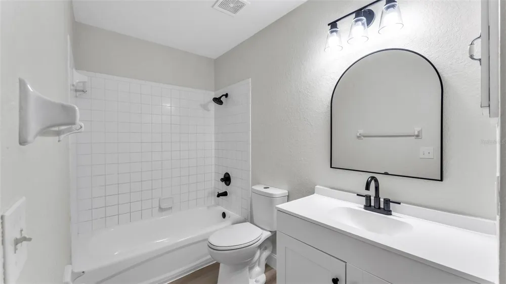 1207 NE 6TH STREET Mulberry, FL 33860