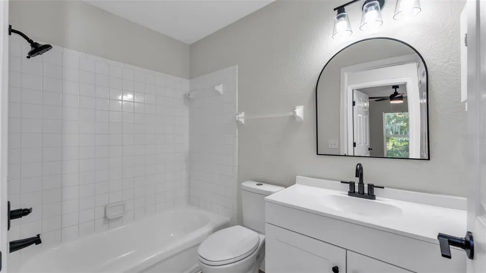 1207 NE 6TH STREET Mulberry, FL 33860