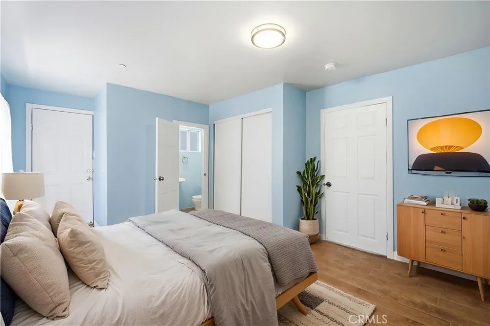 3452 Estrada Los Angeles, CA 90023