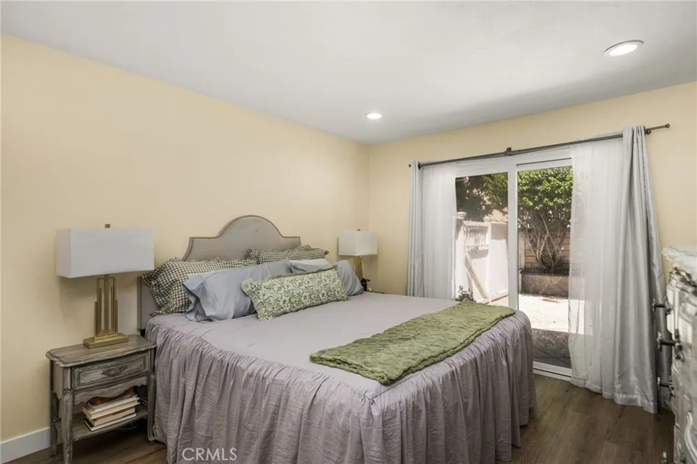 1136 E Rosewood Ave Orange, CA 92866