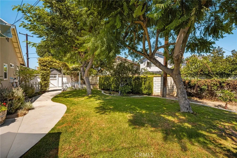 1136 E Rosewood Ave Orange, CA 92866