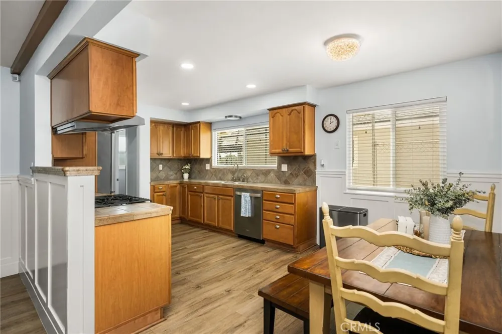 1136 E Rosewood Ave Orange, CA 92866