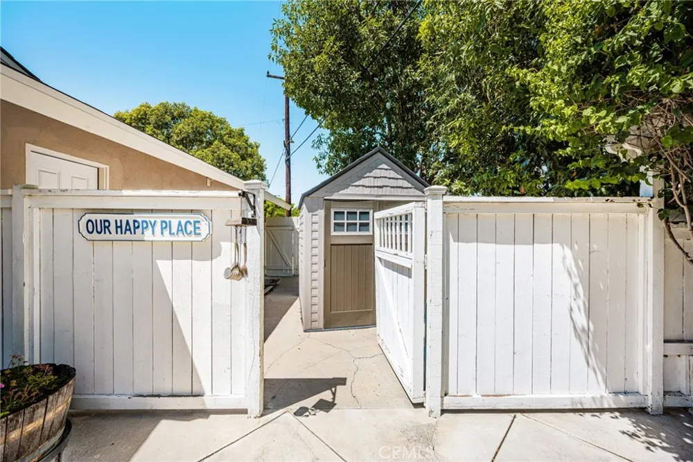 1136 E Rosewood Ave Orange, CA 92866