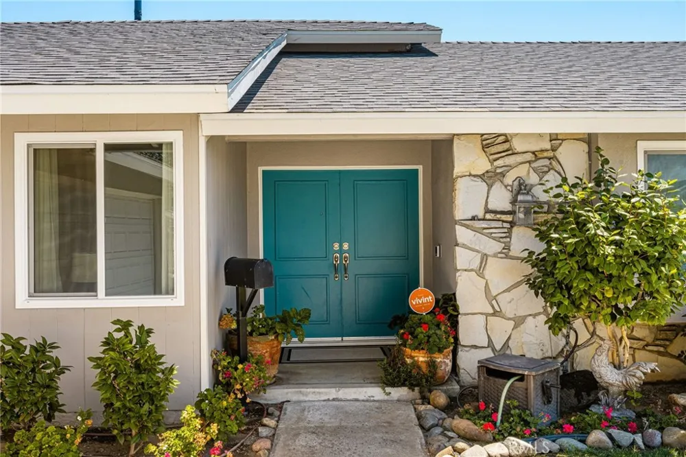 1136 E Rosewood Ave Orange, CA 92866
