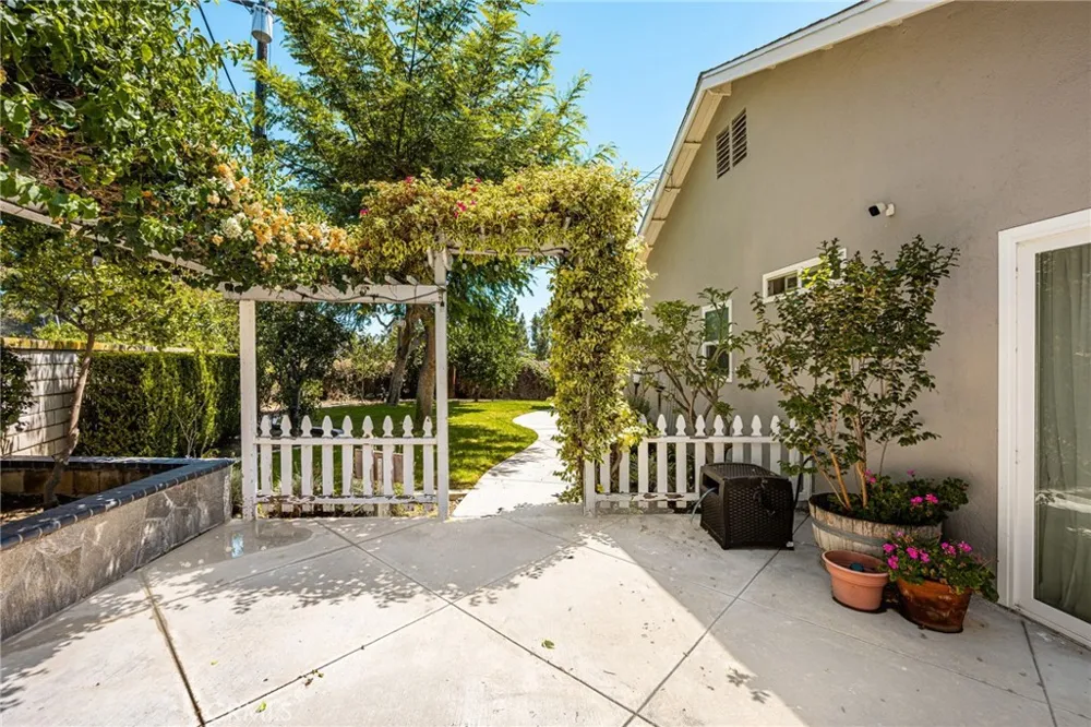 1136 E Rosewood Ave Orange, CA 92866