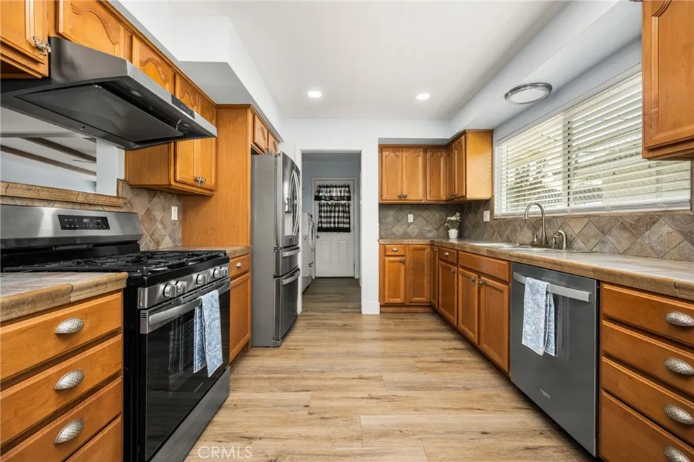 1136 E Rosewood Ave Orange, CA 92866