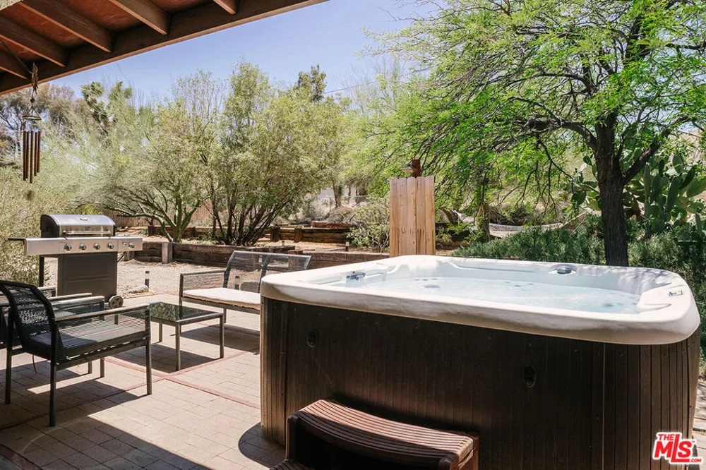 56435 Carlyle Drive Yucca Valley, CA 92284