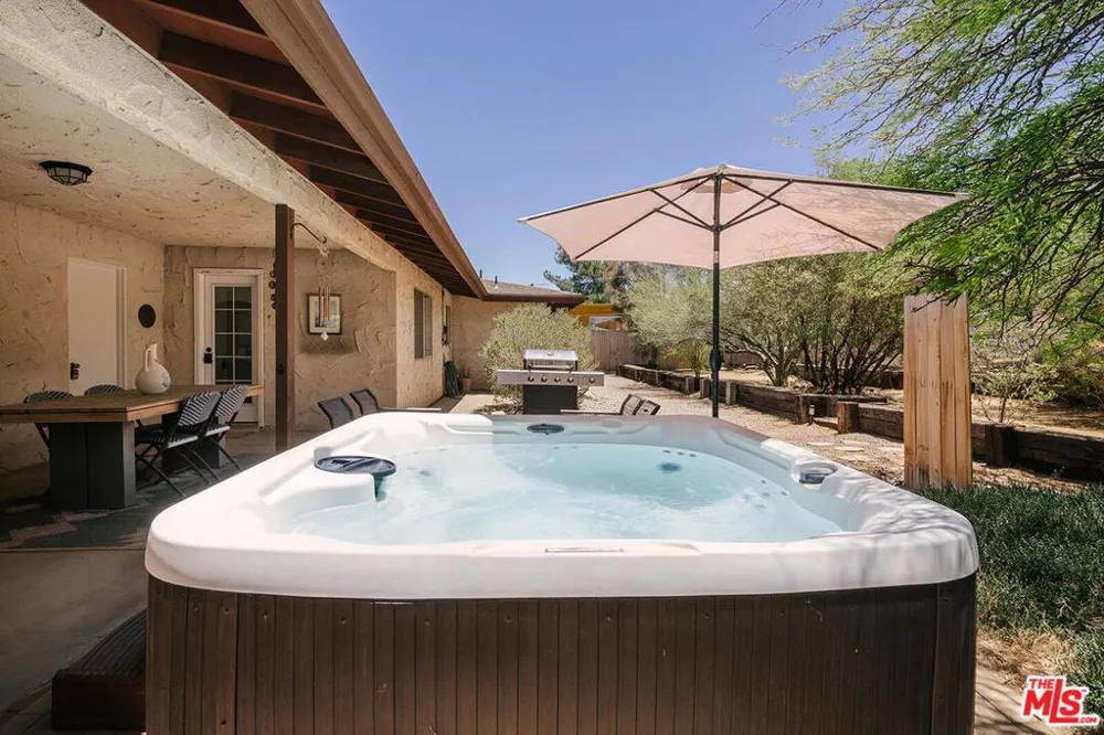 56435 Carlyle Drive Yucca Valley, CA 92284