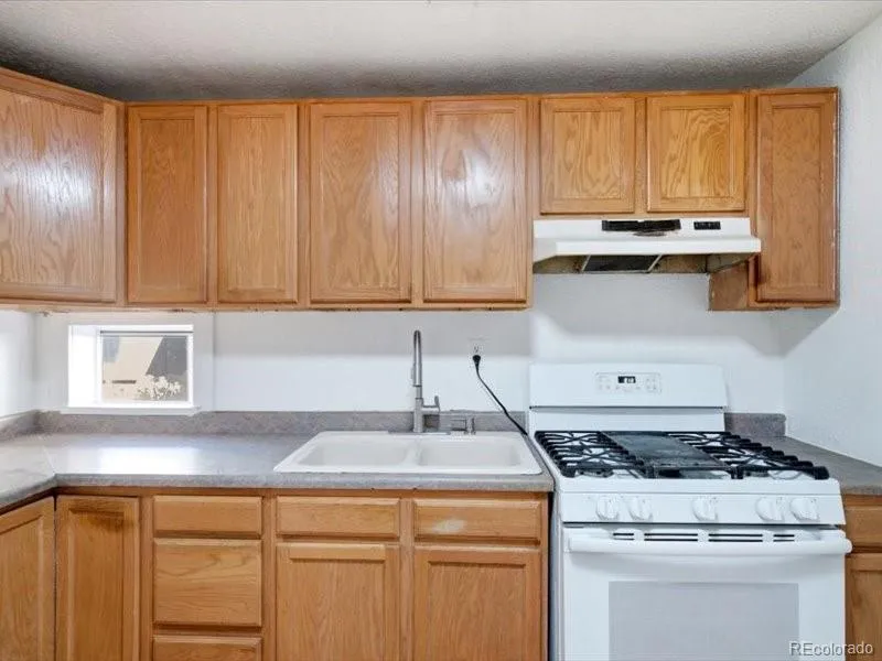 135 9th Avenue Brighton, CO 80601