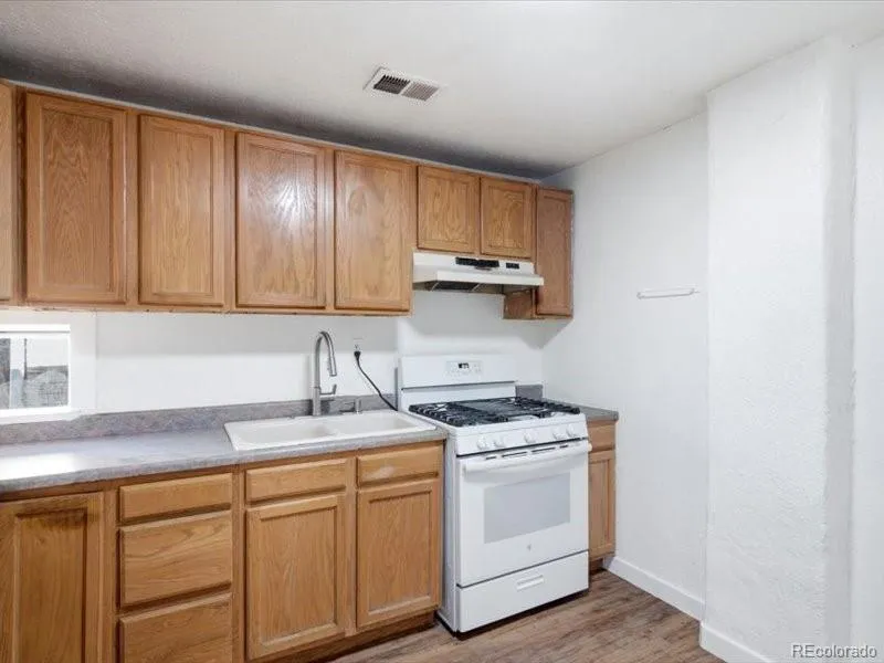 135 9th Avenue Brighton, CO 80601