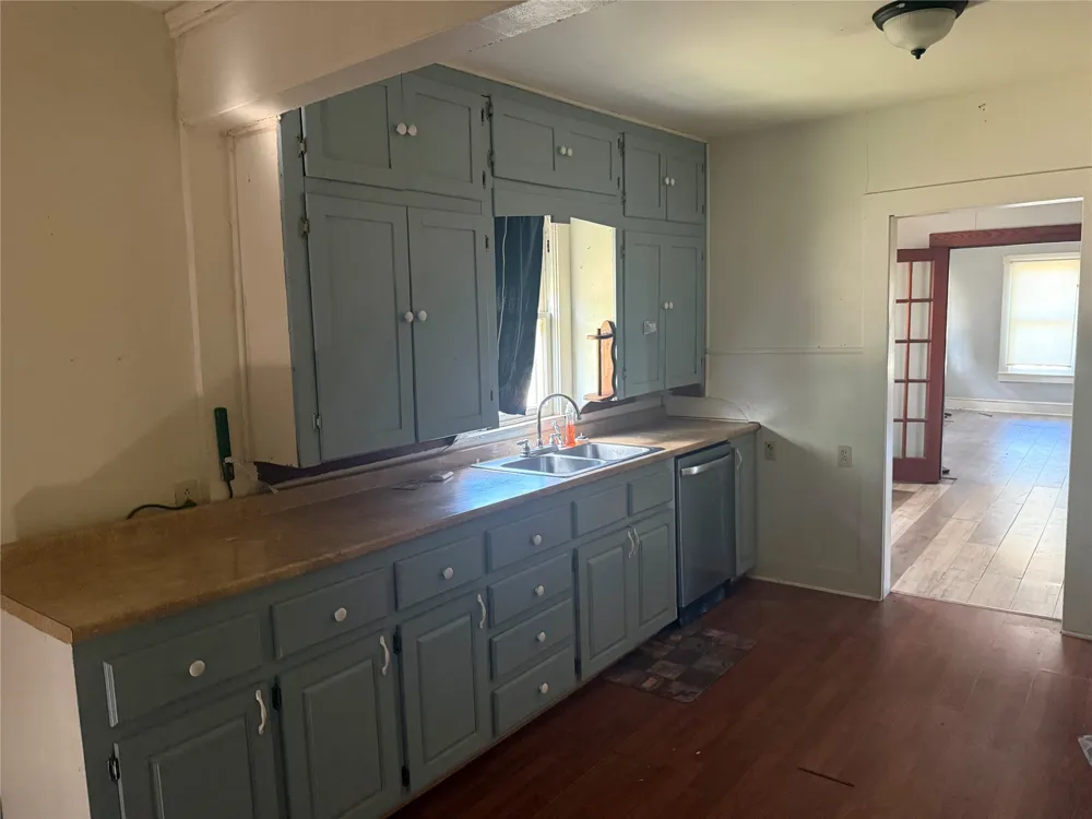 302 S Hogg Street Streetman, TX 75859
