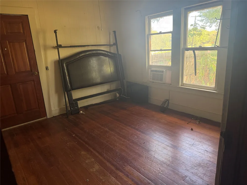 302 S Hogg Street Streetman, TX 75859