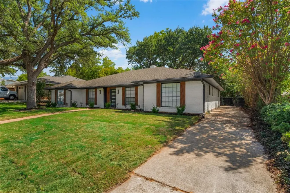 1804 Kingsborough Drive Arlington, TX 76015