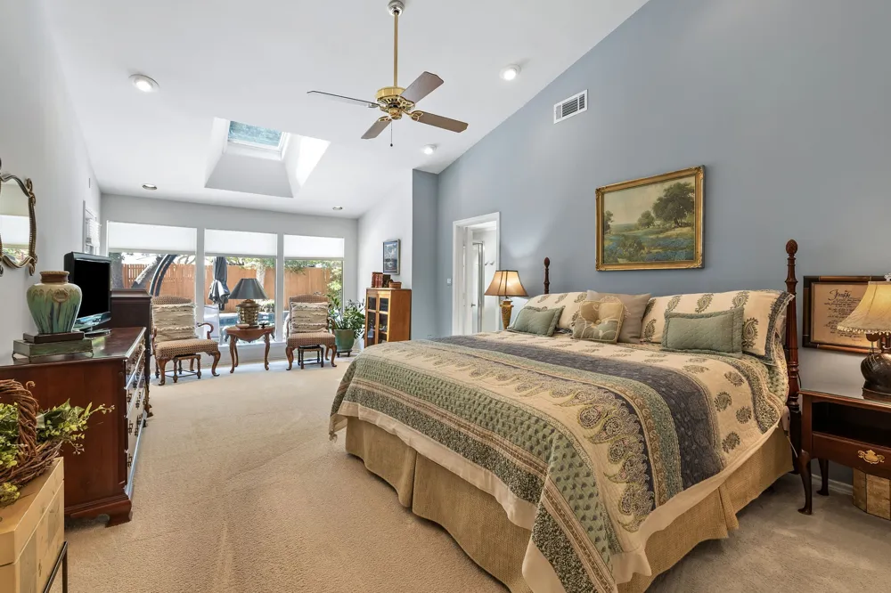 6803 Fernshaw Drive Dallas, TX 75248
