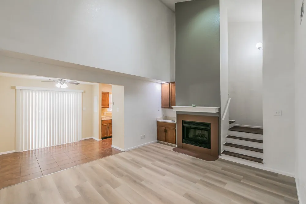 611 Lost Springs Court #B Arlington, TX 76012