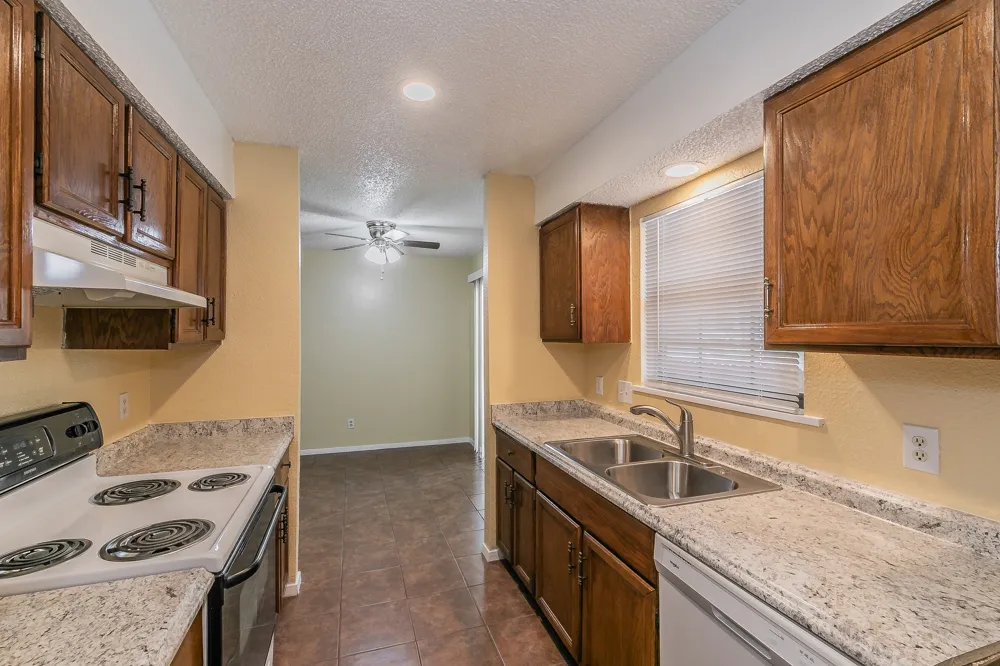 611 Lost Springs Court #B Arlington, TX 76012