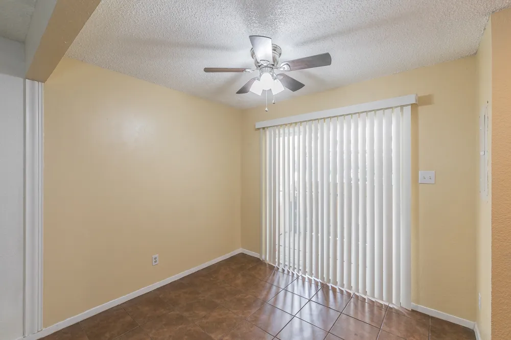 611 Lost Springs Court #B Arlington, TX 76012