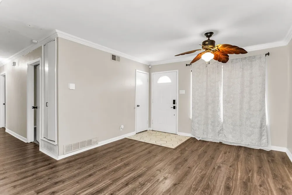 2914 Harvard Street Irving, TX 75062