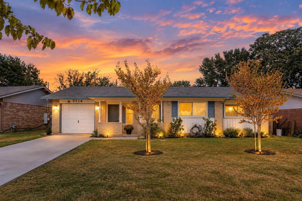 2914 Harvard Street Irving, TX 75062