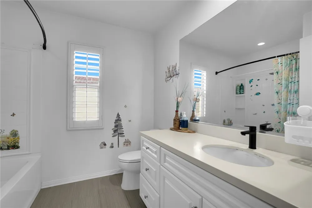 8364 Edgewood St Chino, CA 91708