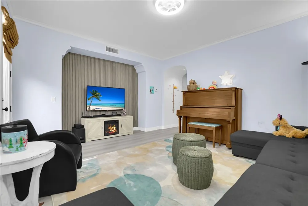 8364 Edgewood St Chino, CA 91708