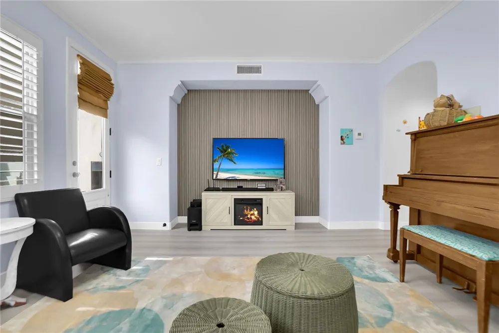 8364 Edgewood St Chino, CA 91708