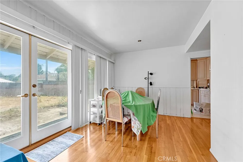 6812 E La Marimba Long Beach, CA 90815