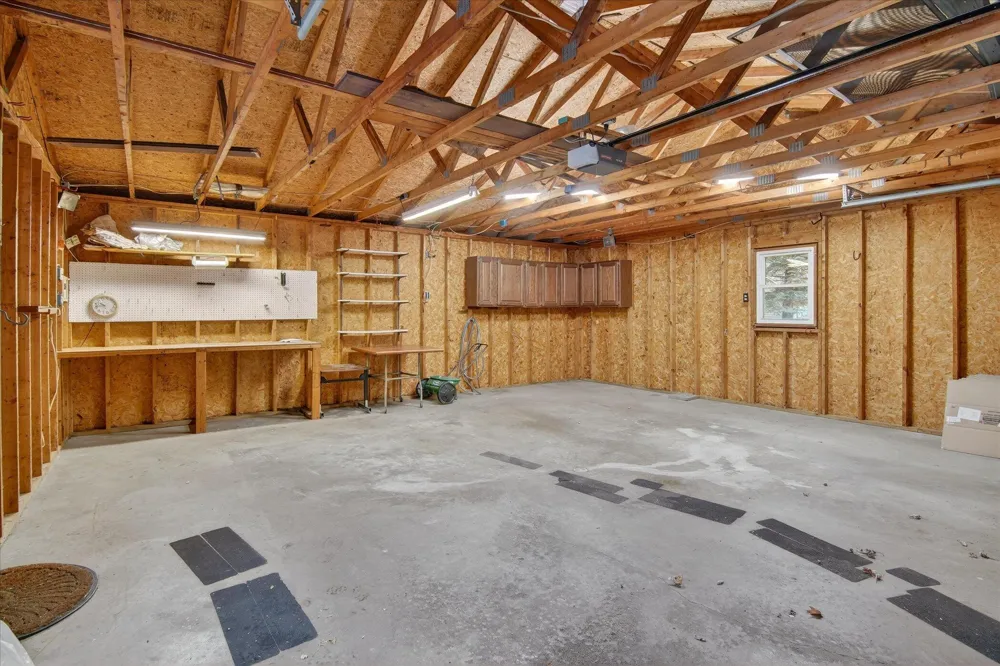 289 Lyon Lake Road Fredonia Township, MI 49068
