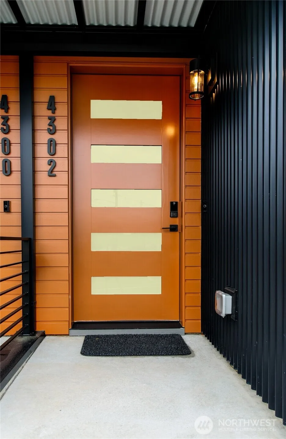 4302 S Holden Street Seattle, WA 98118