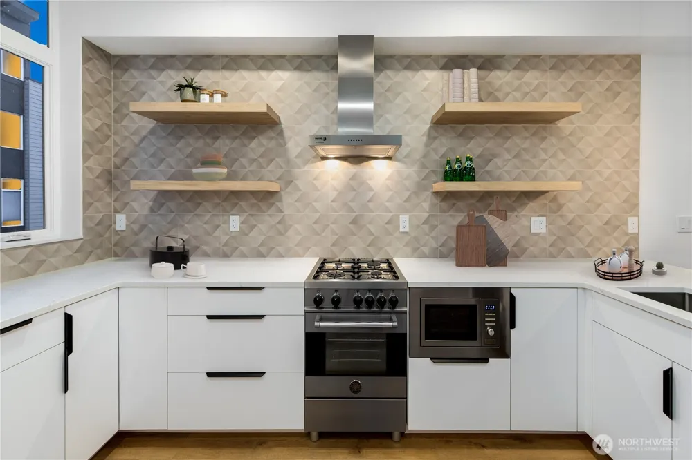 4302 S Holden Street Seattle, WA 98118