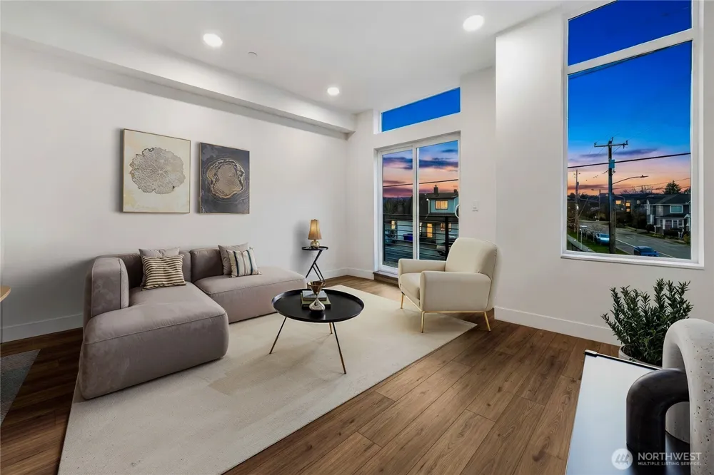 4302 S Holden Street Seattle, WA 98118