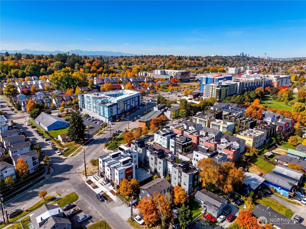 4302 S Holden Street Seattle, WA 98118