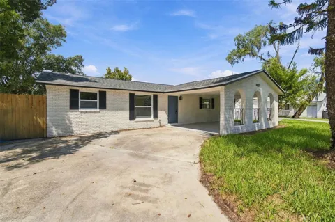 802 WALNUT DRIVE
